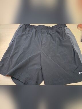 DSG Black Athletic Men’s Shorts with Gray Side Panels Size Large